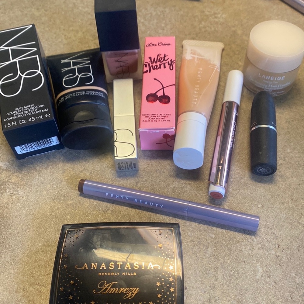 Nars, true, fenty, ABH Make up bundle